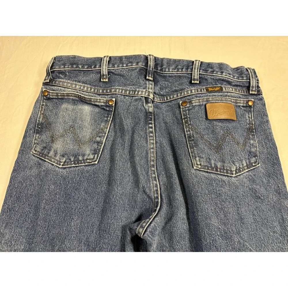 Vintage Wrangler Cowboy Cut Blue Jeans Mens Size 36x30 Blue Denim 13MWZ